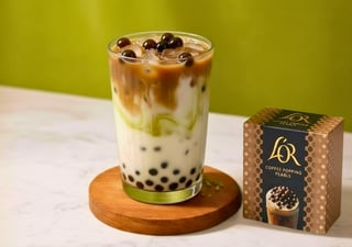 Iced Pistachio Dubai Bubble Latte with Pearls Pack 1